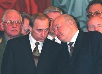 Προσωρινή η αναστολή του βομβαρδισμού του Γκρόζνι