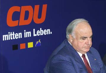 Ξεκίνησε η δικαστική έρευνα εις βάρος του Κολ για τους μυστικούς λογαριασμούς