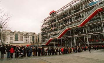 Aνοιξε ανανεωμένο το Κέντρο Πομπιντού στο Παρίσι