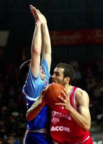 Ποδαρικό με Α1 μπάσκετ