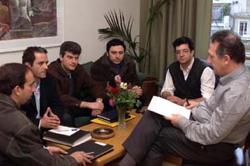 Κινητοποιήσεις εξαγγέλλουν οι εκπαιδευτικοί – Ζητούν αύξηση των αποδοχών τους