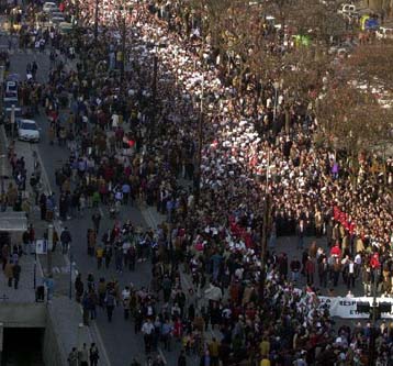Χωριστές διαδηλώσεις εναντίον της ΕΤΑ στη Χώρα των Βάσκων