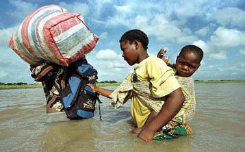 Χιλιάδες άνθρωποι κινδυνεύουν από τις πλημμύρες στη Μοζαμβίκη