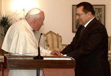 Εκκληση του Πάπα από την Αίγυπτο να πάψει ο θρησκευτικός φανατισμός