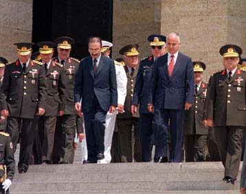 Συνεχίζεται ο εξοπλισμός της Τουρκίας – Ευρύτερη συνεργασία με το Ισραήλ