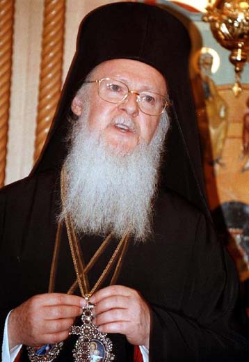 Μείωση των εξοπλισμών υπέρ της παιδείας και υγείας ζητεί από Ελλάδα-Τουρκία ο Βαρθολομαίος