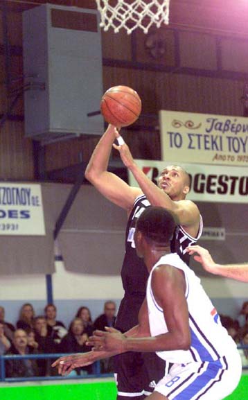 Νίκη στην εκπνοή για τον Ηρακλή