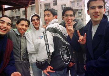 Ελπιδοφόρα τα μηνύματα του πρώτου γύρου των εκλογών για τους μεταρρυθμιστές του Ιράν