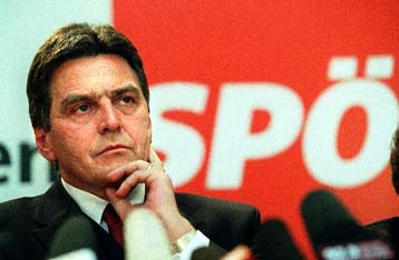 Παραιτήθηκε από την ηγεσία των Σοσιαλδημοκρατών ο Βίκτορ Κλίμα