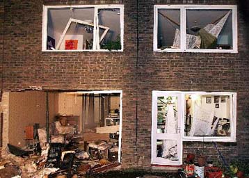 Πέντε τραυματίες από την έκρηξη σε πολυκατοικία του Λονδίνου