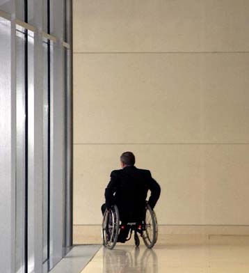 Ο Σόιμπλε παραιτήθηκε από την ηγεσία του CDU και της κοινοβουλευτικής του ομάδας