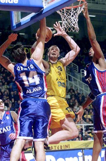 Εύκολα και απλά η ΑΕΚ στους 8 του Σαπόρτα