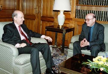 Συνάντηση με τον πρωθυπουργό είχε ο Θόδωρος Αγγελόπουλος