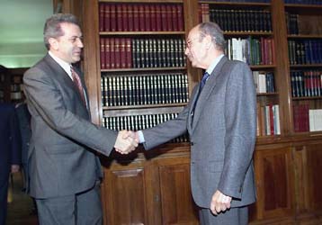 Επίσκεψη Αβραμόπουλου στον Πρόεδρο της Δημοκρατίας