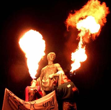 Διαδηλώσεις κατά του Χάιντερ