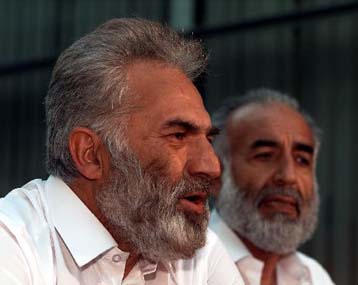 Η απειλή θανάτωσης των ομήρων ο λόγος απόδρασης του πληρώματος του αφγανικού Boeing