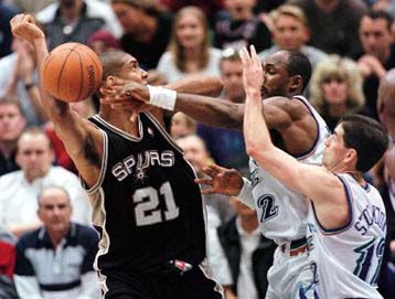 Οταν ο Στογιάκοβιτς διέλυσε την ομάδα του Κούκοτς