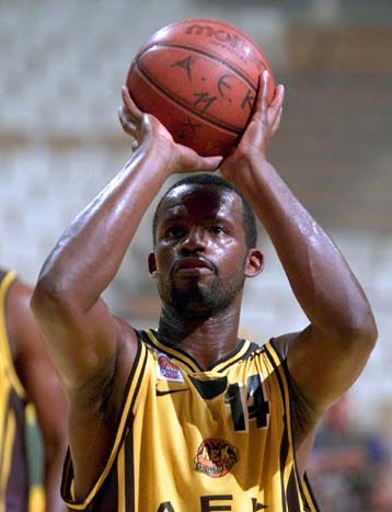 Εμφύλιος στους 8 του Σαπόρτα