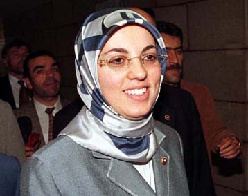 Τουρκικό δικαστήριο επικυρώνει την αφαίρεση της ιθαγένειας από ισλαμίστρια βουλευτή