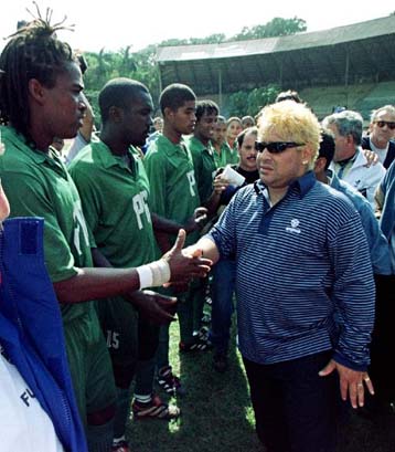 Ο Μαραντόνα το τιμώμενο πρόσωπο στο πρωτάθλημα Κούβας