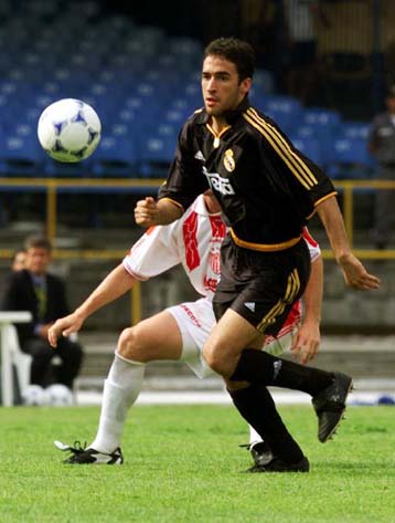 Η Λάτσιο προσφέρει 14 δισ. δραχμές για τον Ραούλ