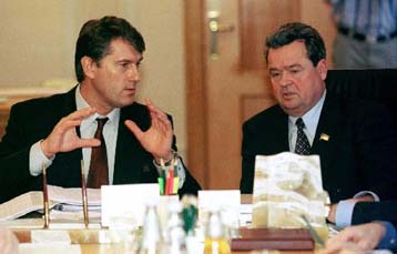 Ο αρχηγός των δεξιών βουλευτών κατέλαβε το γραφείο του προέδρου της Βουλής