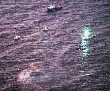 Συντριβή αεροσκάφους με 88 επιβαίνοντες στα ανοιχτά του Λος Αντζελες – Καμία ένδειξη για επιζώντες