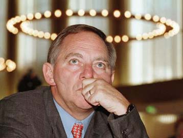 Ο Σόιμπλε παραδέχεται και δεύτερη συνάντησή του με τον έμπορο όπλων Σράιμπερ