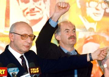 Συνάντηση Παπανδρέου, Παπαζώη με Βρετανούς βουλευτές για τα Μάρμαρα