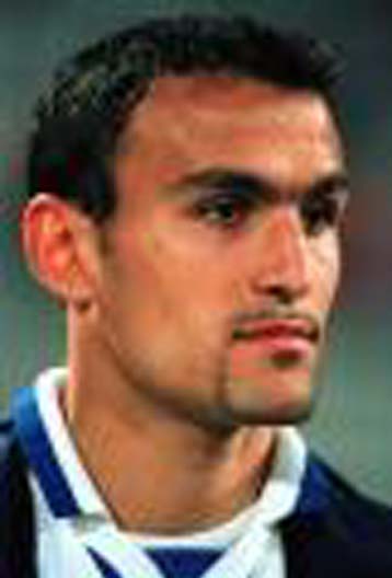 Η Νιούκαστλ βάζει δίλημμα παραμονής στον Νταμπίζα