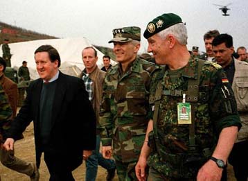 H CIA αποκαλύπτει σερβικό σχέδιο δολοφονίας αξιωματούχων του ΝΑΤΟ