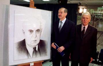 Εγκαινιάστηκε η έκθεση καλλιτεχνικοί θησαυροί του υπουργείου Εξωτερικών