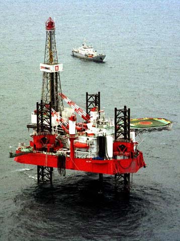 Πτώση στην τιμή του πετρελαίου πριν από την απόφαση για αύξηση της παραγωγής