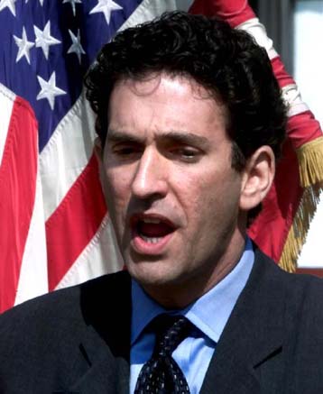 Δεν προβλέπει άμεση λύση του προβλήματος στο Κόσοβο ο Τζέιμς Ρούμπιν