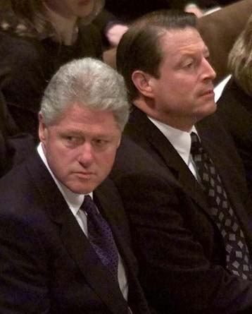 Υποπτος Κινέζος επιχειρηματίας χρηματοδοτούσε τους Δημοκρατικούς