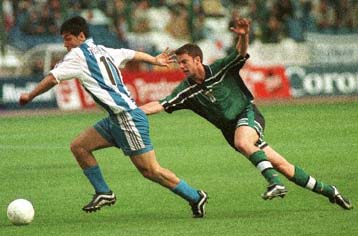 Μπαρτσελόνα και Λα Κορούνια συνεχίζουν τη μάχη για τον τίτλο