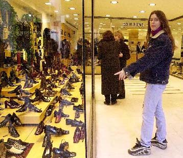 Ξεκινά το θερινό ωράριο καταστημάτων από 1 Απριλίου