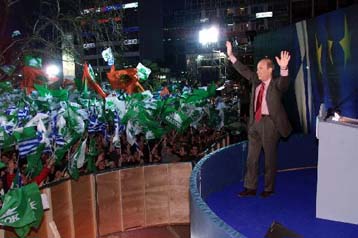 Αλλαγές στο ασφαλιστικό και νέες θέσεις εργασίας προαναγγέλλει ο Κ.Σημίτης