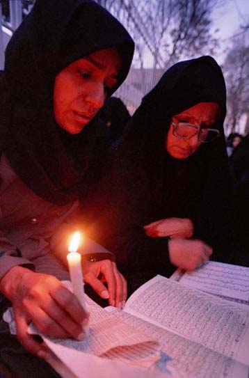 Συνελήφθησαν δέκα ύποπτοι για την απόπειρα κατά του Ιρανού μεταρρυθμιστή Χατζαριάν