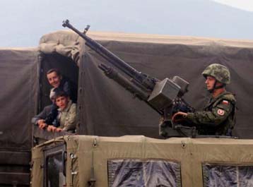 Χερσαία επέμβαση στη Σερβία ετοίμαζε το ΝΑΤΟ