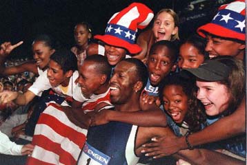 Παγκόσμιο ρεκόρ του Τζόνσον στα 300 μέτρα