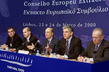 Στοίχημα για την Ελλάδα η καταπολέμηση της ανεργίας και η ανάπτυξη