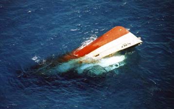 Ναυάγιο ελληνόκτητου πλοίου τις Βερμούδες – Αγνοοείται η τύχη 13 ναυτικών