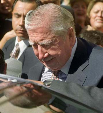 Οι ΗΠΑ διερευνούν το ρόλο του Πινοσέτ στη δολοφονία Χιλιανού πρεσβευτή το 1976