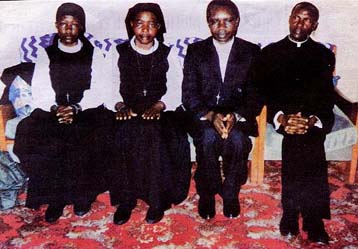 Ζωντανός φέρεται να είναι ο αρχηγός της αίρεσης στην Ουγκάντα