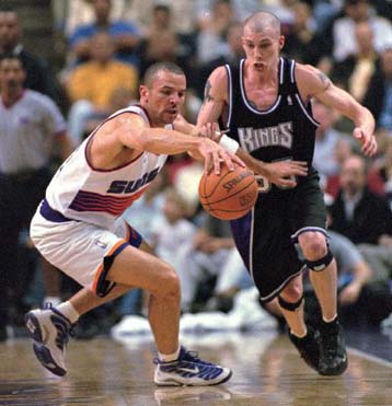 Νοκ άουτ Τζέισον Κιντ και Χακίμ Ολάζουον