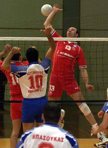 Χριστοφιδέλης συνεχίζει, Θεοδωρίδης τελειώνει