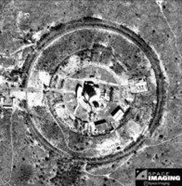 Οι διπλωματικές σχέσεις ιδιωτικοποιούνται εξαιτίας των δορυφόρων