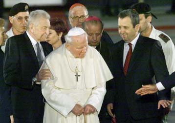 Στο Ισραήλ ο Πάπας, στο πλαίσιο της περιοδείας του στους Αγίους Τόπους