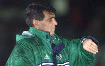 Επιχείρηση ψυχραιμία από τον Κυράστα